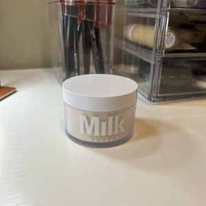 MILK MAKEUP TRANSLUCENT POWDER